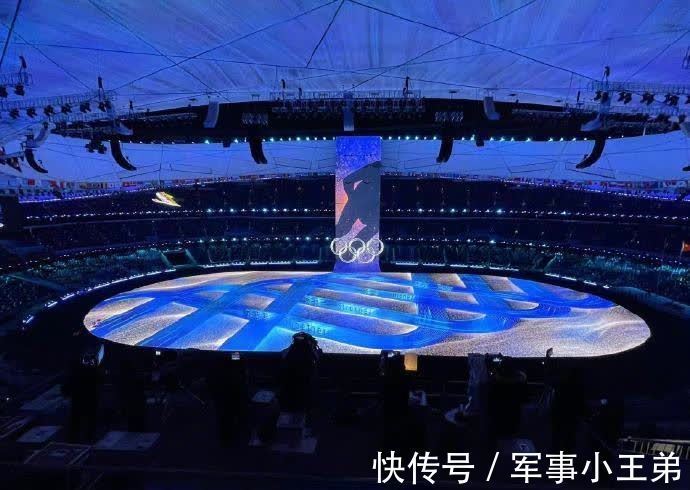 雪花|开幕式看点合集:五环破冰而出、人工智能动作捕捉主火炬惊喜揭晓