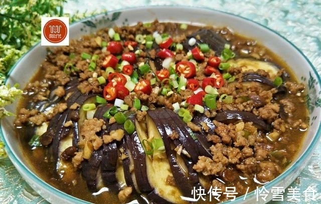 茄子|茄子最简单的做法,不炸不炒,儿子吃了2碗饭还要吃,实在太下饭