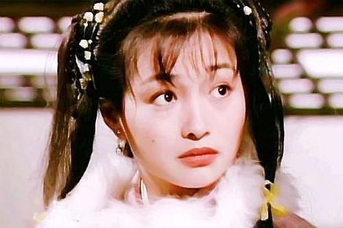 父亲@杨逍的父亲并非杨过,书中提示,他的父亲比杨过更霸气