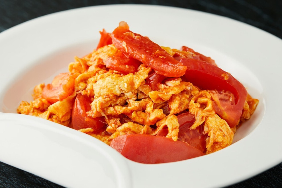 西红柿炒鸡蛋，别把顺序搞错了，不然西红柿不鲜，鸡蛋不香嫩