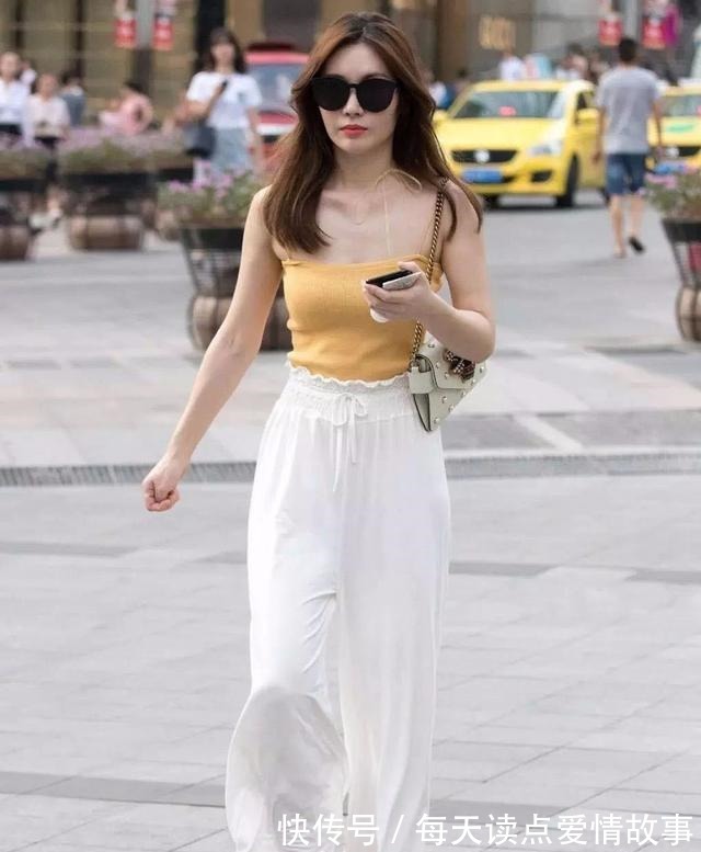 阔腿裤 清爽鲜艳的装扮,吊带针织衫+花边阔腿裤,上班休闲都可以穿!