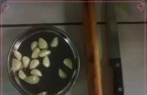 至少一半钓鱼人不晓得,大蒜的正确钓鱼“新招式”,何愁不上鱼!