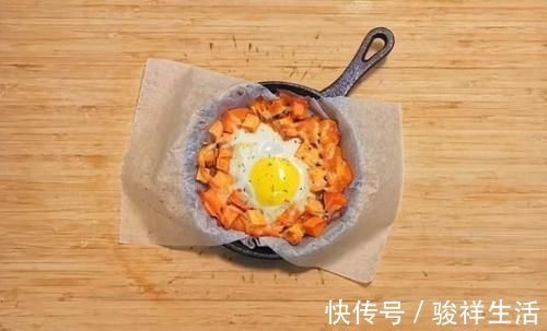 平底锅|早餐这样做，比饺子包子都简单，不用发酵不用等，上桌一锅不够吃