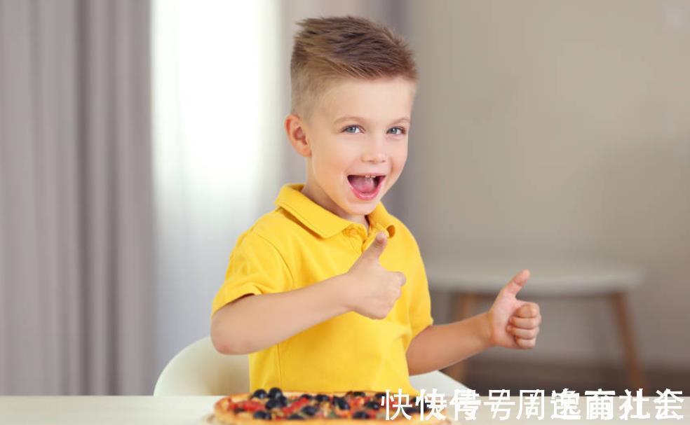 西红杮|带孩子千万不能这么节省,特别是这2个方面,要给孩子更好的成长