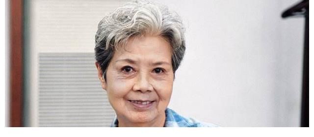 央視第一女主持人沈力：晚年重獲愛(ài)情，兒子卻是她的遺憾