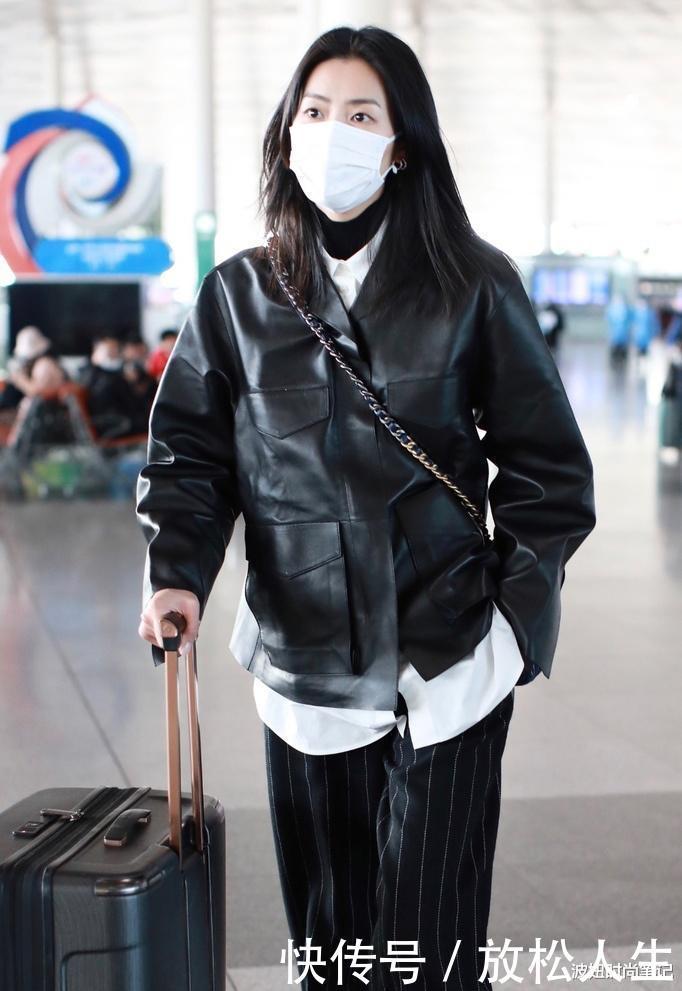 内长|刘雯要把皮衣穿火了,“内长外短”显瘦又显高,叠穿造型真保暖