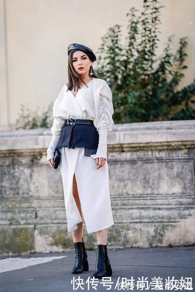 刘芳菲 刘芳菲故宫游太会穿了,绿色大衣配贝雷帽好减龄,洋气不止一点点