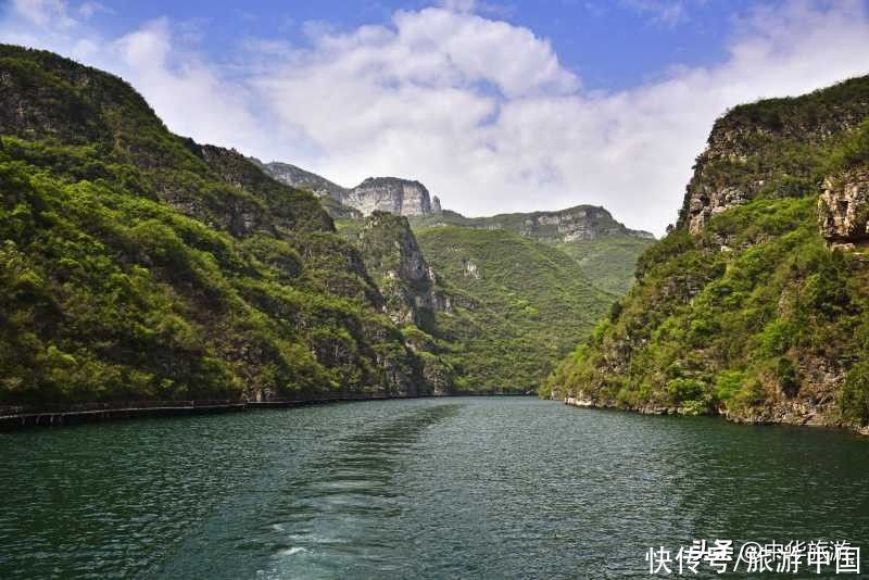 一景区：被誉为“北方三峡”、河南的“桂林山水”，比云台山还大