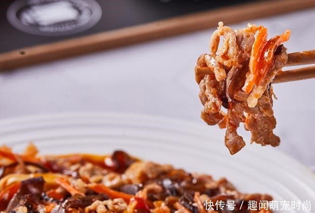 鱼香肉丝,酸甜可口开胃又下饭