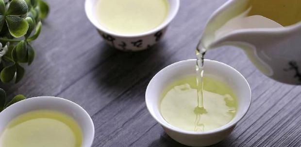 咳嗽痰多先不用慌！用此物泡水喝，降三高、瘦肚子，除口臭！