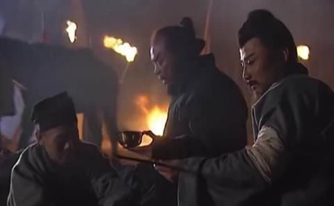  军五将|分析《水浒传》宋江有一次在打仗时，做出了历史上最无耻的安排