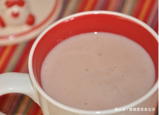 它比豆浆好喝，比牛奶营养，早餐来一杯，对大脑发育有好处