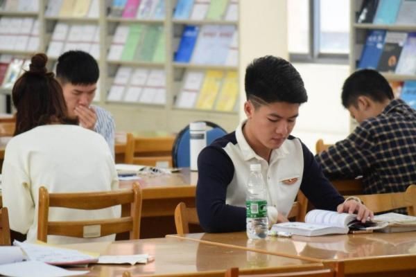 建议|“学习不是搬砖！”北大学姐给高中生的3个建议，太精辟了