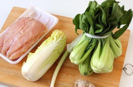 防晒|为啥有的人老年斑一大片，有人却没有如何预防老年斑