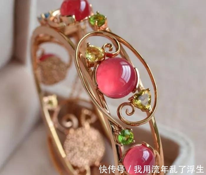 结婚周年纪念日宝石列表,送给爱人的‘终极礼物’!