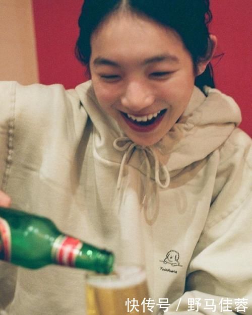 白皙|越能坚持8个好习惯的女生,面容会越发白皙靓丽,越老素颜越漂亮