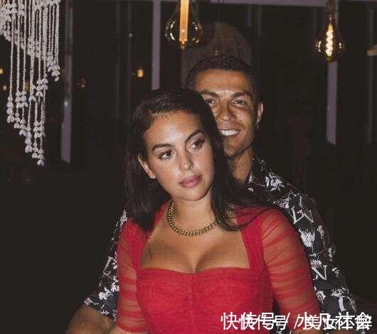 乔妹 细扒C罗奢华珠宝:百万镑钻石表闪瞎眼 乔妹一只手值72万镑