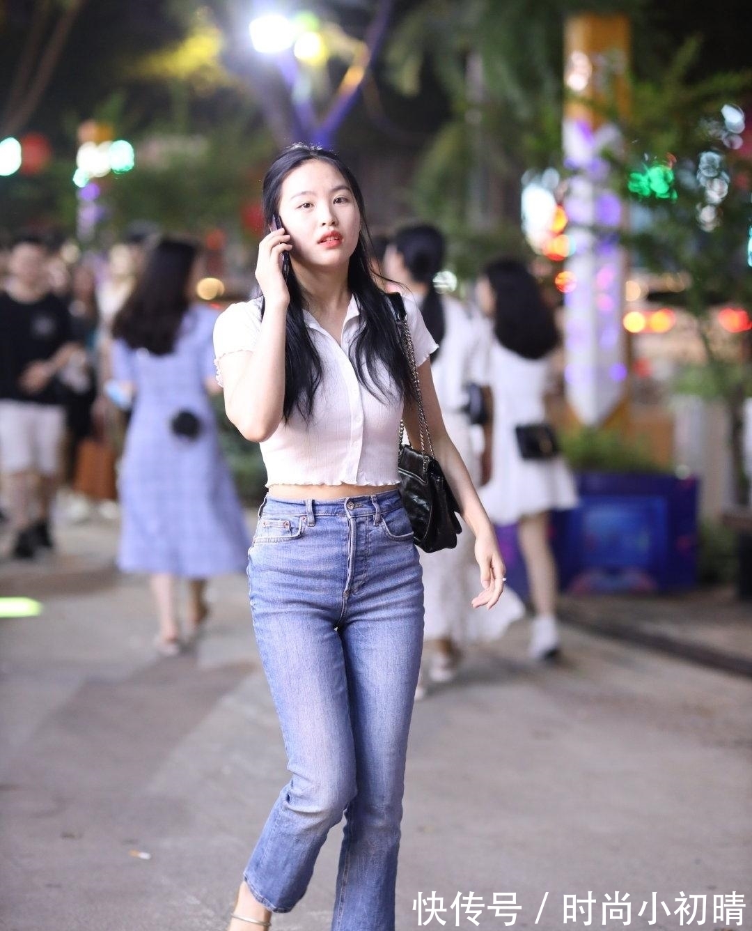 身材 牛仔裤简约的裁剪方式让臀宽胯大的身材也显瘦