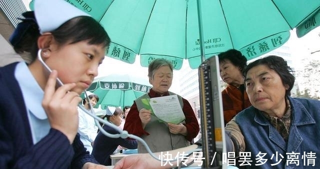 戒酒|戒酒对高血压有没有好处呢?医生说出实情,看完涨知识了