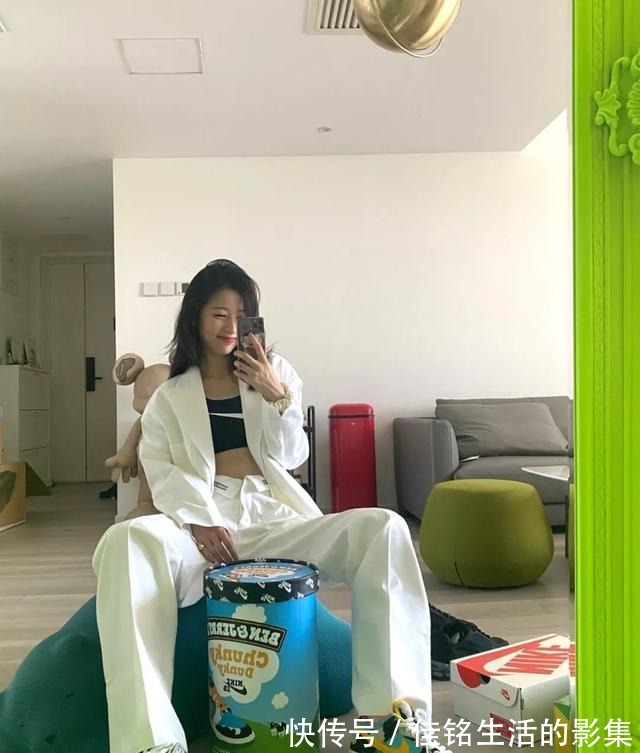 碎花裙 初秋第一件外套,今年流行这4款,谁穿谁美!