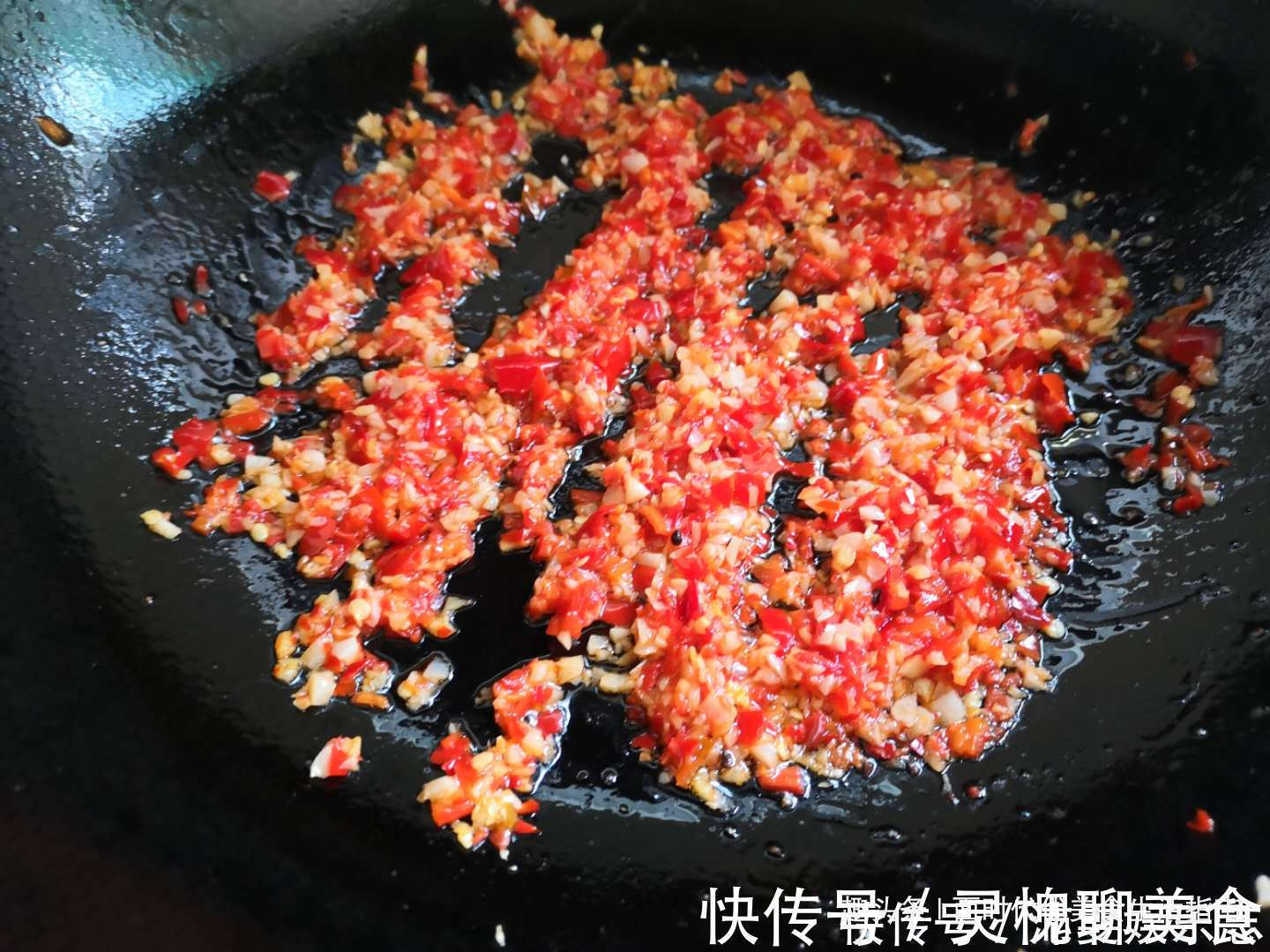 鱼尾|正宗剁椒鱼片的做法,三个要点要记牢,鱼肉鲜美一点没有土腥味