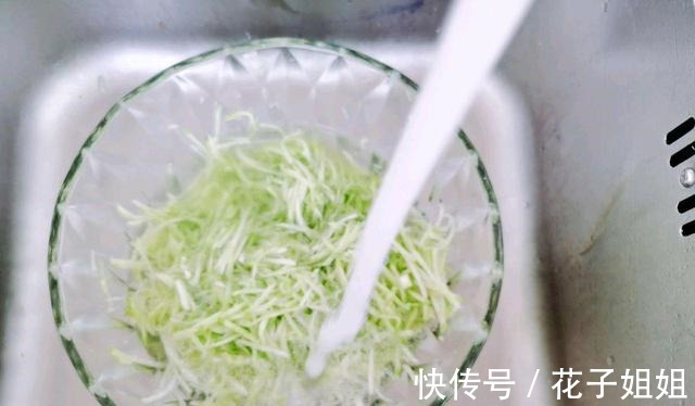 口味|萝卜丝大虾汤,营养美味,口味清爽还健康!