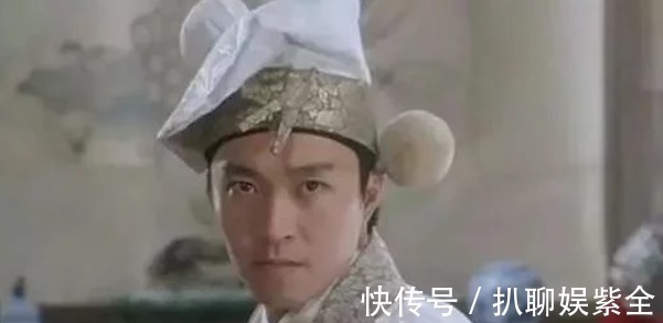 才子&高人出上联:公鸡打架头对头,唐伯虎对出下联后众人啧啧称赞