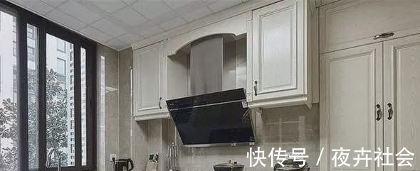 美式风|140平米的美式风新房入住,玄关就体现主人的高品位,温馨大气