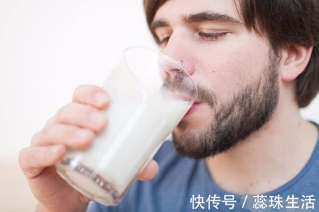 豆浆|喝“牛奶”好处多，那早上喝好，还是晚上喝好很多人都搞错了！