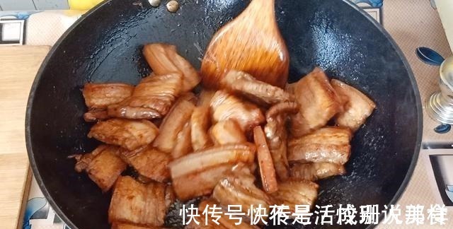 做红烧肉，加水炖就错了，难怪不香还油腻，大厨教你正确做法，香！