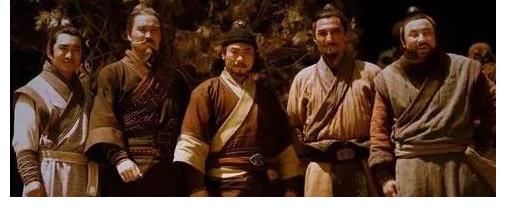 八骠骑!梁山五虎将能否胜过八骠骑?人数劣势太过明显,想胜只有一种可能