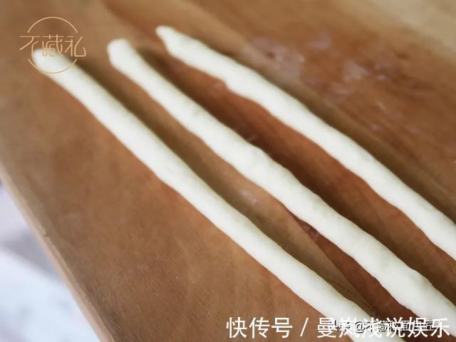 面团|不加黄油的双重奶酪包，从揉面的那一刻起就奶香四溢了