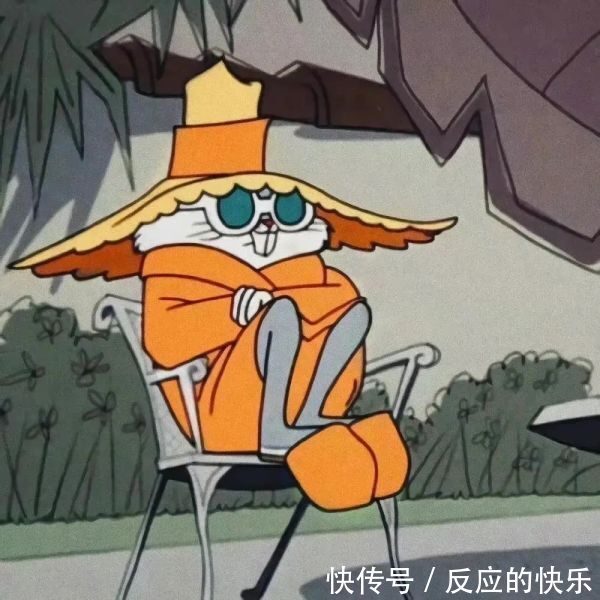 搞怪|可爱搞怪微信头像:快看这里有人还在加班