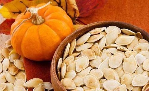 牙龈|南瓜子竟然有这么多好处!太涨知识了,早知道就每天吃一把了!