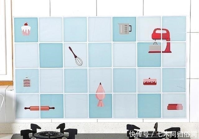 定制|现在越来越多人厨房不用定制橱柜了, 如今都装这种, 30年不会坏