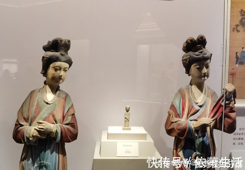 历史上|女神节到了,和女神们分享一些历史上美女发型