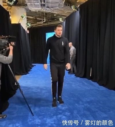 客制鞋 高端定制球鞋长啥样里面随便挑一双都上万！