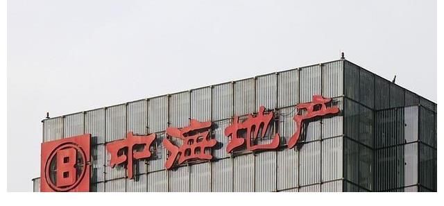 万科|楼市低谷期积极“扫货”，拿地超1400亿，今年最有钱地产商诞生