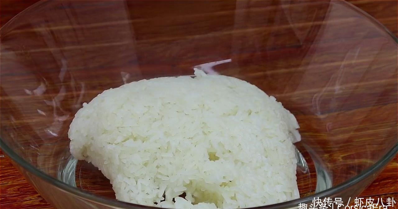 糯米的简单做法真好吃,不炒不煮,鲜香软糯,每次上桌都控盘