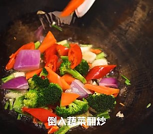 黄鱼焖豆腐|黄鱼焖豆腐