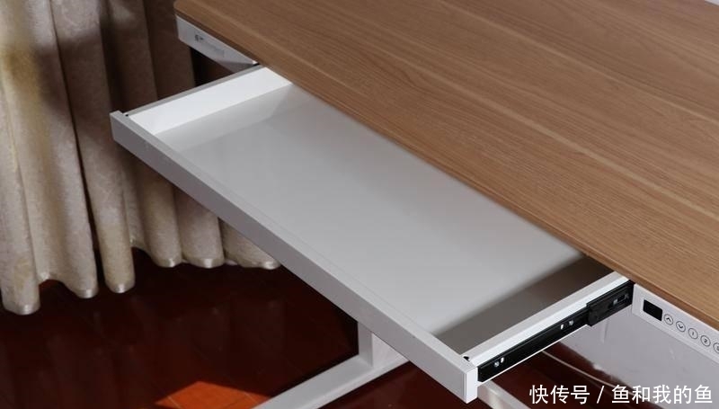 升降|我的梦想桌面，简约大气、智能升降，乐歌E5电动升降桌体验