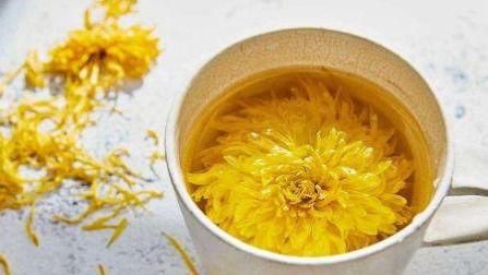 清肠|女性到了中年，常吃四种食物，健脾养胃，促进消化，排毒清肠