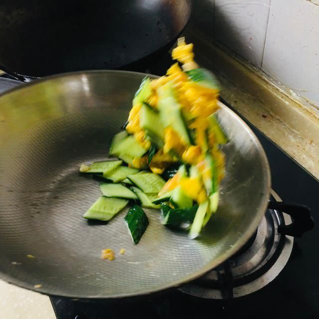青瓜炒鸡蛋|青瓜炒鸡蛋,一款简单清爽的家常小炒