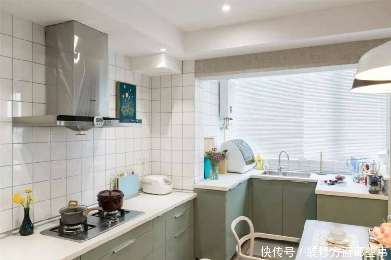 小复式|70平小复式二居室独特的民宿元素,形成独特清新的生机与舒适气息