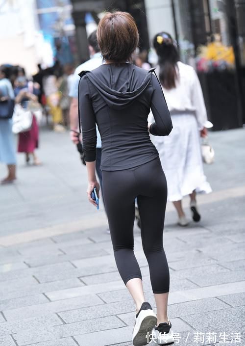 收获|选择修身运动装,让你轻松收获好身材,美出靓丽自信感