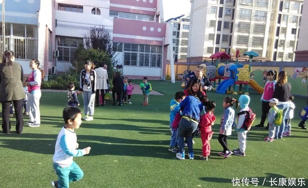 天价|妈妈溜进幼儿园,发现“天价午餐”真面目,宝妈:我们好欺负?