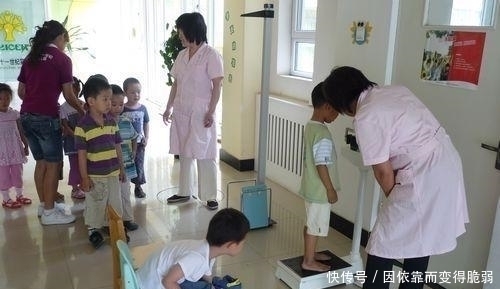 矮个子|孩子将来是“大高个”还是“矮个子”,主要取决这几点,很关键