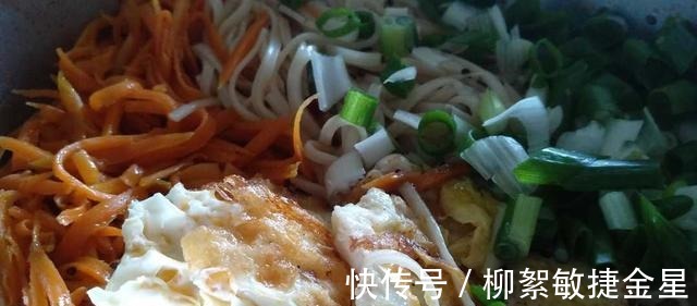 面条汤|煎蛋面条做法简单,吃起来美味可口,大家都爱吃!