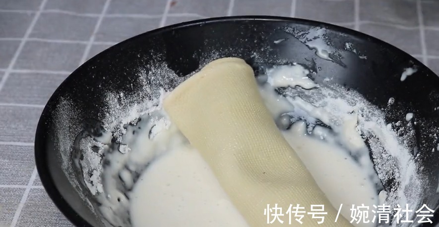 猪肉我家最爱这样吃，外酥里香，营养又解馋，一次做三斤都不够吃