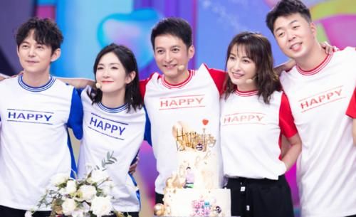 李湘|謝娜停工157天后，《快本》收視率重回第一，網(wǎng)友：沒有你位置了